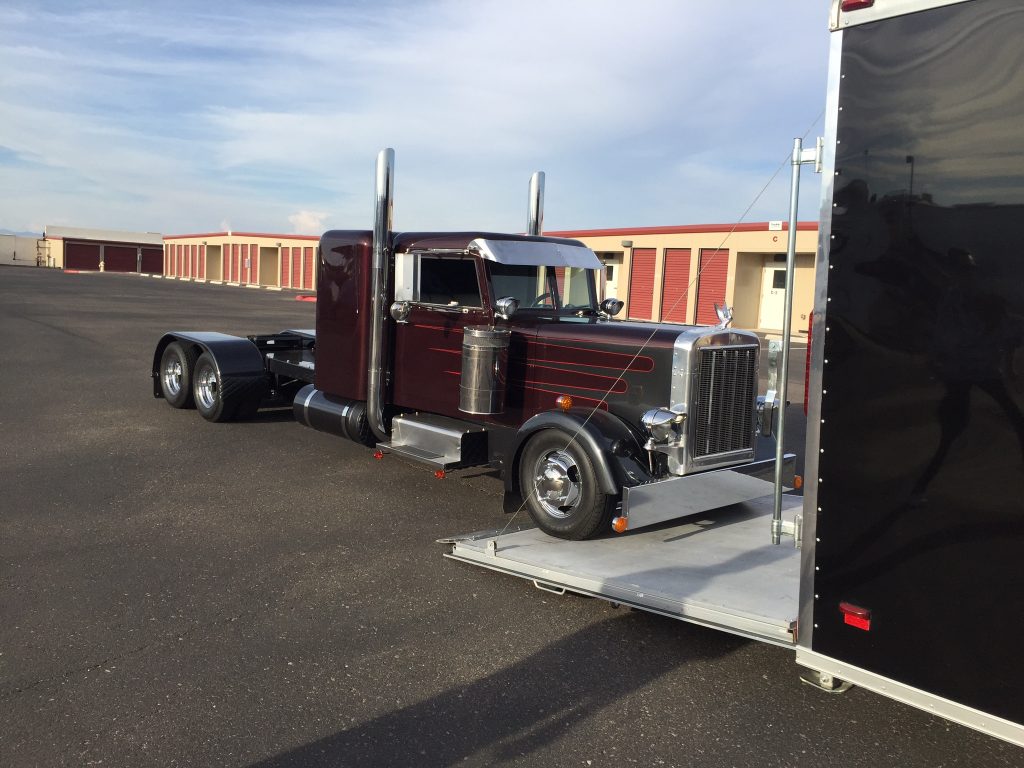 Shipping The Mini Peterbilt Your Very Own Mini Big Rig Corsia Logistics