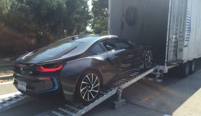 sports car shipping corsia bmw electric